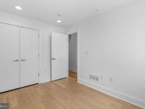 642 N 5TH Street, Philadelphia PA 19123