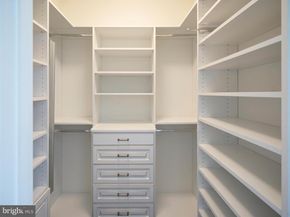 130 S 18TH Street 703, Philadelphia PA 19103
