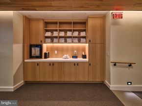 130 S 18TH Street 703, Philadelphia PA 19103