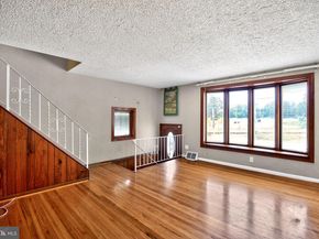 8951 Ashton Road, Philadelphia PA 19136