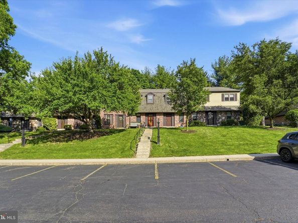 15 Windsor Pass 15, Horsham PA 19044