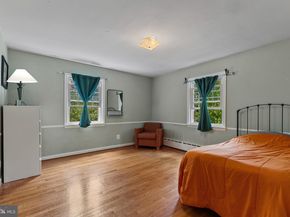 1007 Westbriar Drive NE, Vienna VA 22180
