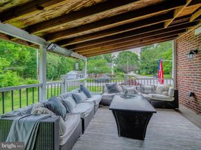 214 Parkview Drive, Broomall PA 19008