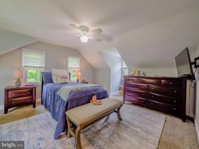 214 Parkview Drive, Broomall PA 19008