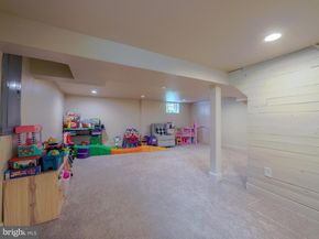 214 Parkview Drive, Broomall PA 19008