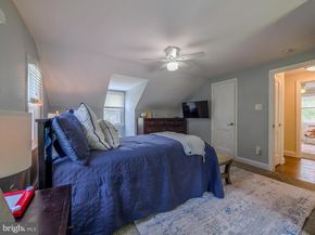 214 Parkview Drive, Broomall PA 19008