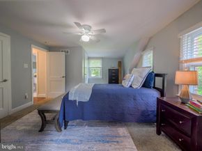 214 Parkview Drive, Broomall PA 19008