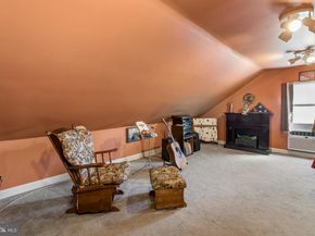 918 Griffith Street, Philadelphia PA 19111