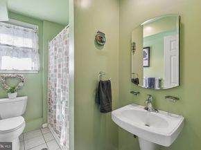 918 Griffith Street, Philadelphia PA 19111