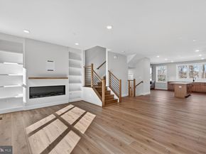4971 Lachlan Mews, Alexandria VA 22304
