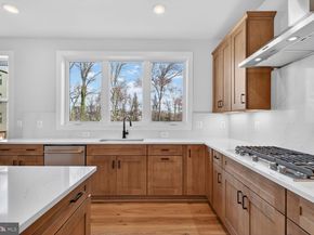 4971 Lachlan Mews, Alexandria VA 22304