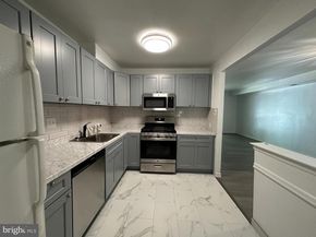 7525 Calvert Street, Philadelphia PA 19152