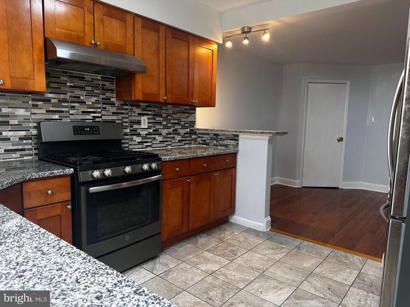 574 E Cheltenham Avenue, Philadelphia PA 19120