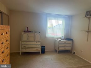 123 Almatt Drive, Philadelphia PA 19115