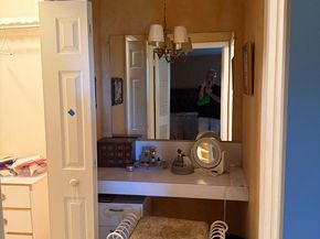 123 Almatt Drive, Philadelphia PA 19115