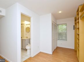 297 E Raymond Avenue E, Alexandria VA 22301