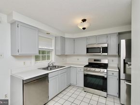 297 E Raymond Avenue E, Alexandria VA 22301