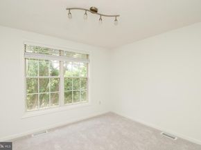 297 E Raymond Avenue E, Alexandria VA 22301