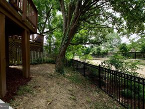 297 E Raymond Avenue E, Alexandria VA 22301