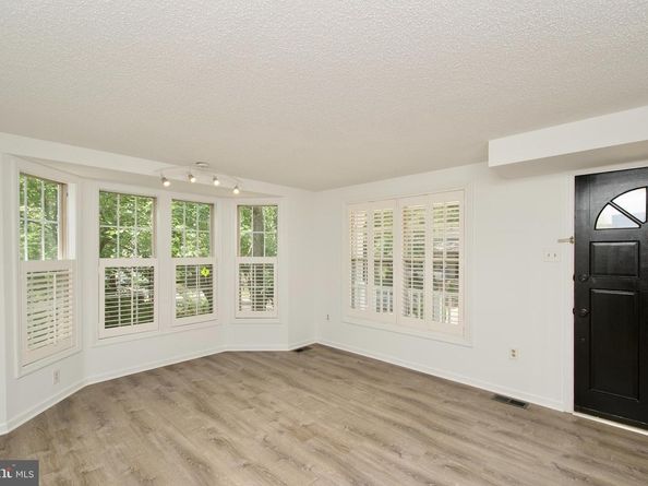 297 E Raymond Avenue E, Alexandria VA 22301