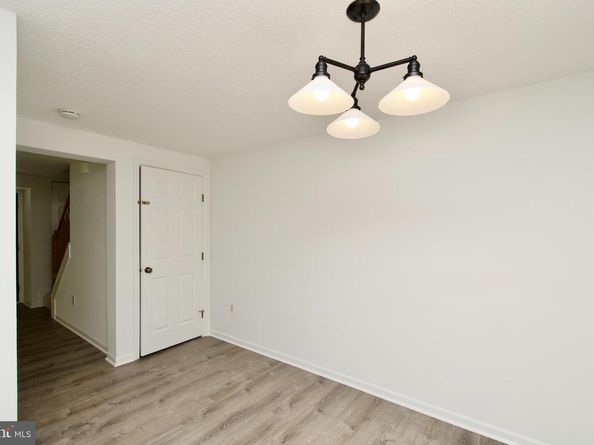 297 E Raymond Avenue E, Alexandria VA 22301
