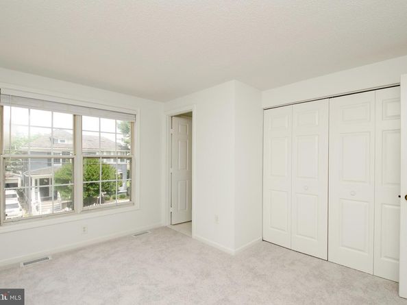 297 E Raymond Avenue E, Alexandria VA 22301