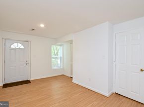 297 E Raymond Avenue E, Alexandria VA 22301