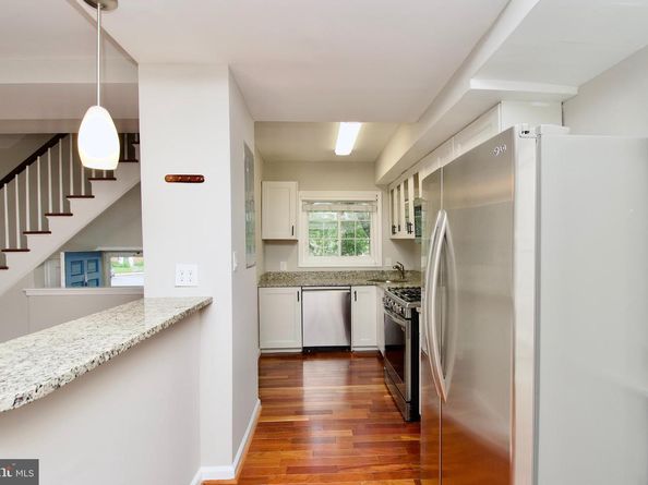 3106 Ravensworth Place, Alexandria VA 22302