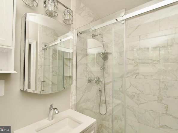 3106 Ravensworth Place, Alexandria VA 22302