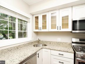 3106 Ravensworth Place, Alexandria VA 22302