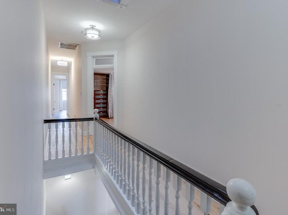 136 R Street NE, Washington DC 20002