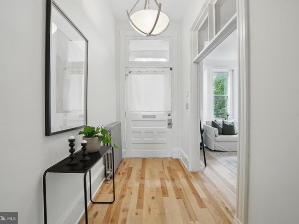 136 R Street NE, Washington DC 20002
