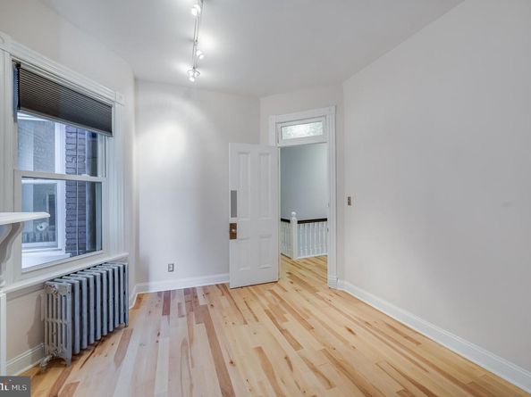 136 R Street NE, Washington DC 20002