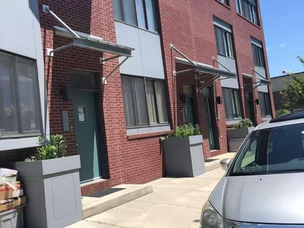 925 Mount Vernon Street, Philadelphia PA 19123