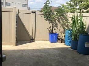 925 Mount Vernon Street, Philadelphia PA 19123