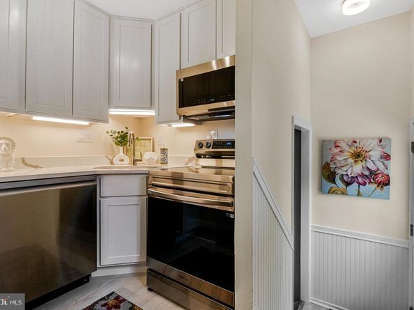 821 S Monroe Street, Arlington VA 22204