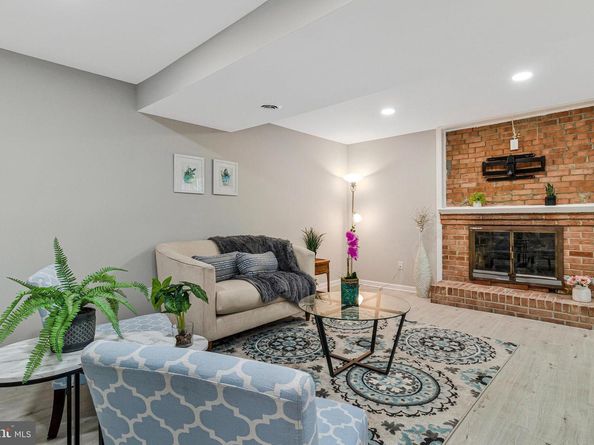 821 S Monroe Street, Arlington VA 22204