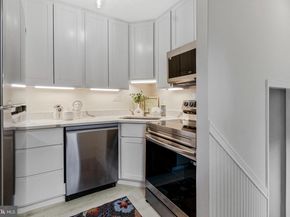 821 S Monroe Street, Arlington VA 22204