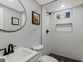 821 S Monroe Street, Arlington VA 22204
