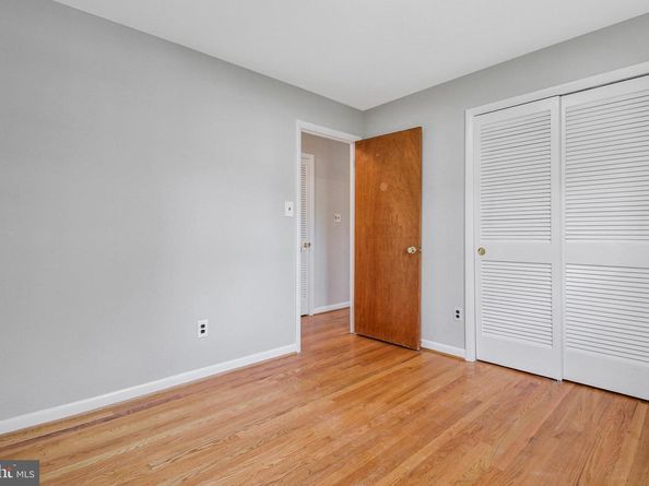 821 S Monroe Street, Arlington VA 22204