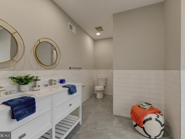 135 E Springer Street, Philadelphia PA 19119