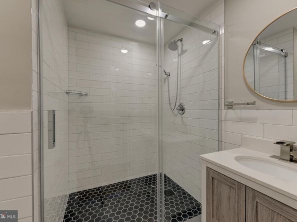 135 E Springer Street, Philadelphia PA 19119