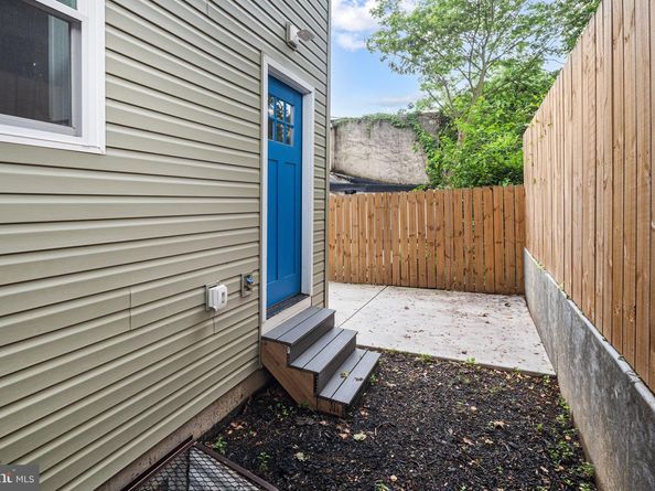 135 E Springer Street, Philadelphia PA 19119