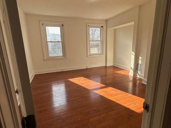 511 N 37TH Street, Philadelphia PA 19104