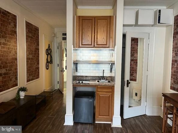 1324 Locust Street 1528, Philadelphia PA 19107