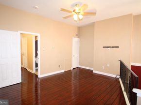 506 S 11TH Street 33, Philadelphia PA 19147