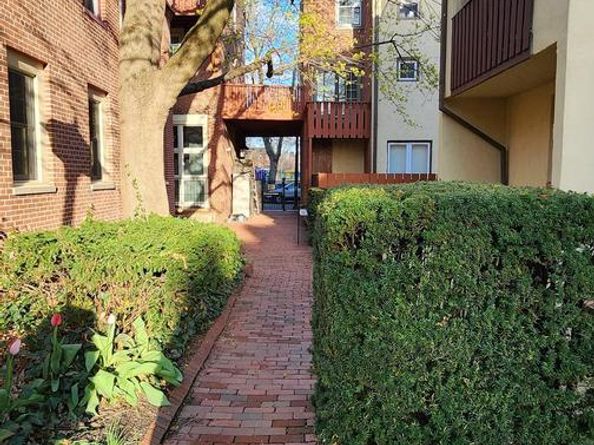 506 S 11TH Street 33, Philadelphia PA 19147