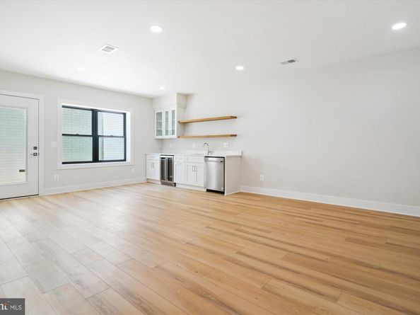 1927 Griffith Road, Falls Church VA 22043
