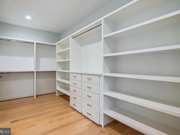 1927 Griffith Road, Falls Church VA 22043
