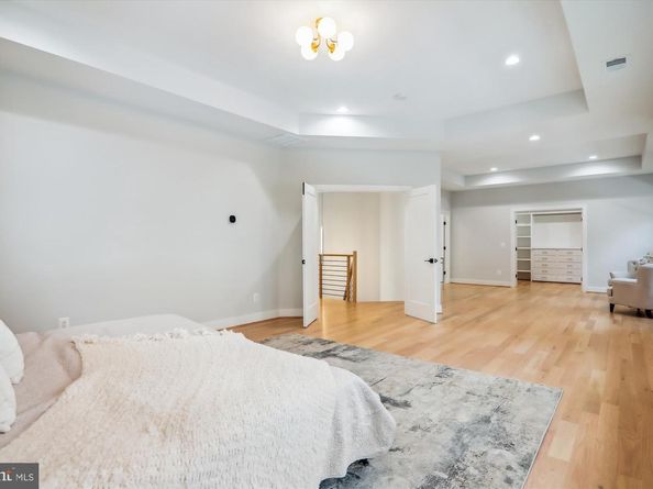 1927 Griffith Road, Falls Church VA 22043